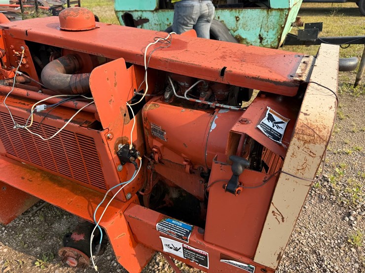 ditch-witch-350sx-image-9