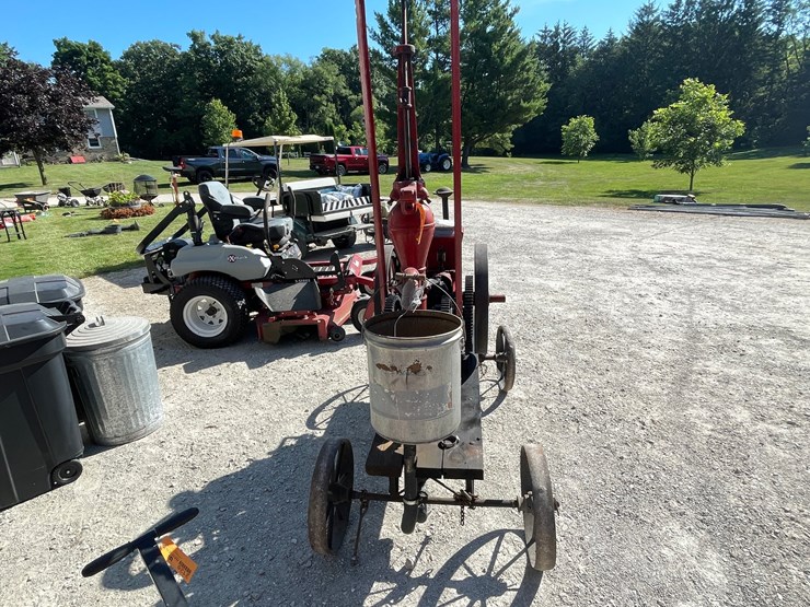 #2114-•-2-1/2-hp-associated-gas-engine-with-pump-jack-image-4