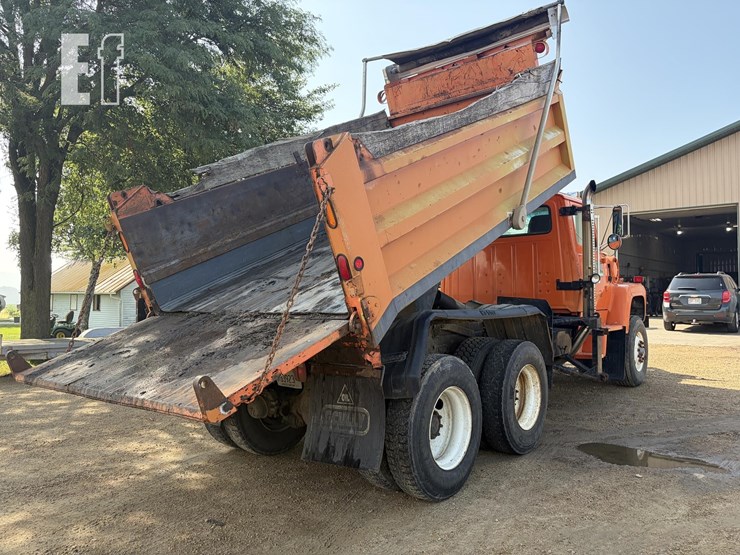 1996-ford-lt9000-image-5
