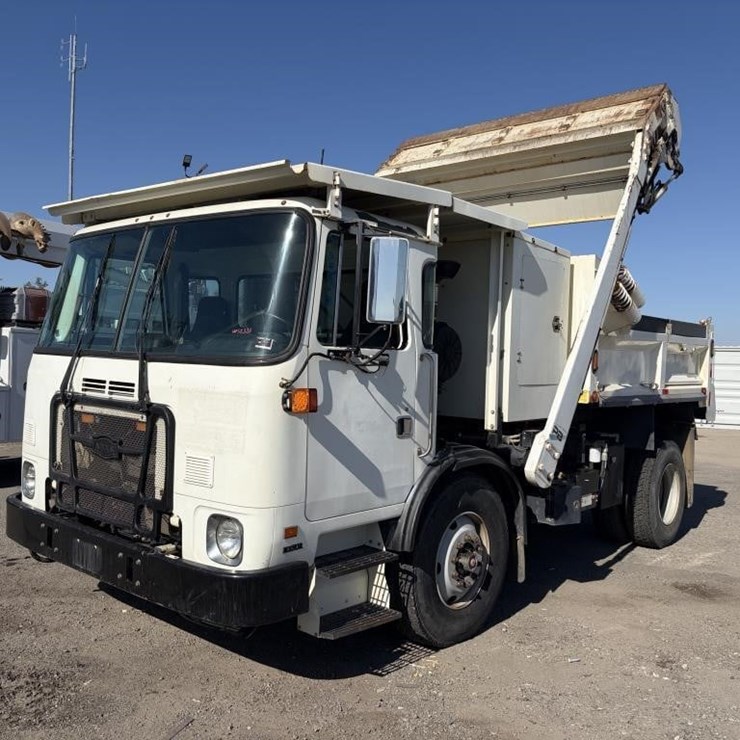 2011 Autocar Xpediator High Rise Dump Bed Truck