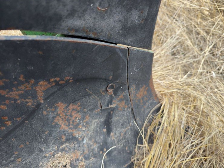 john-deere-pull-type-four-bottom-plow-image-21