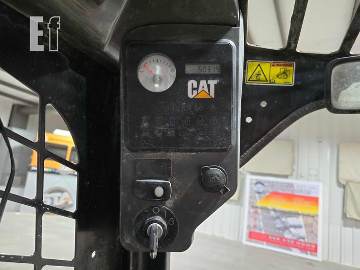 2011-caterpillar-246c-image-16