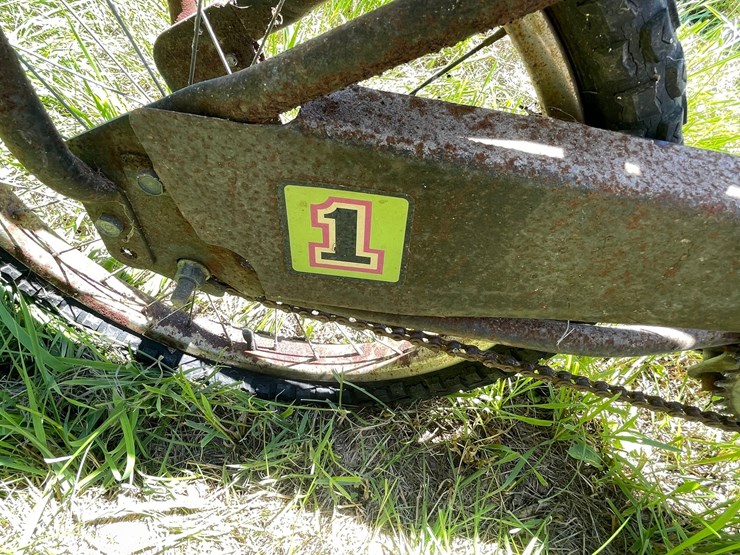 #3299-•-(2)-vintage-bikes-image-13