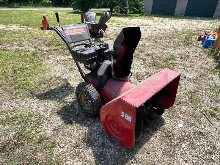 #3321-•-estate-28"-snow-blower-image-3