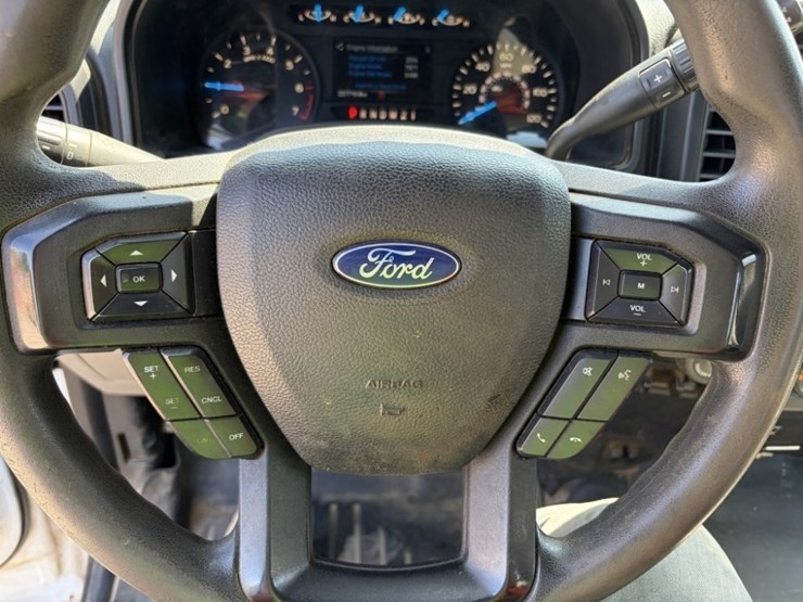 2017-ford-f150-image-27