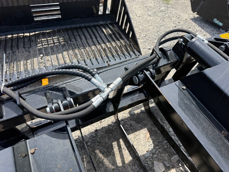 #2010-•-unused-future-hwg72-72"-skid-steer-hollow-wood-grabber-c-xxlkzmq2605040-inv#49396-image-7