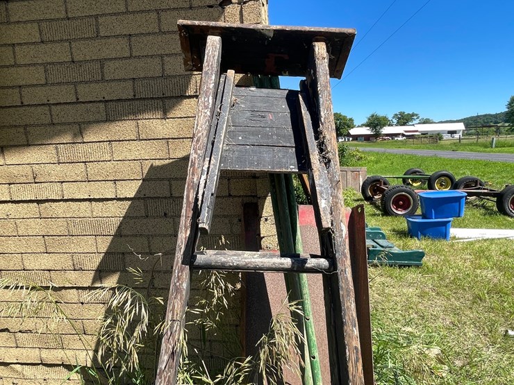 #3233-•-vintage-wood-step-ladder-and-metal-chute-image-18