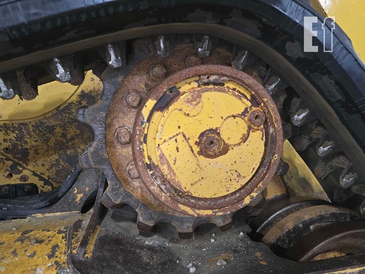 2022-caterpillar-259d3-image-28