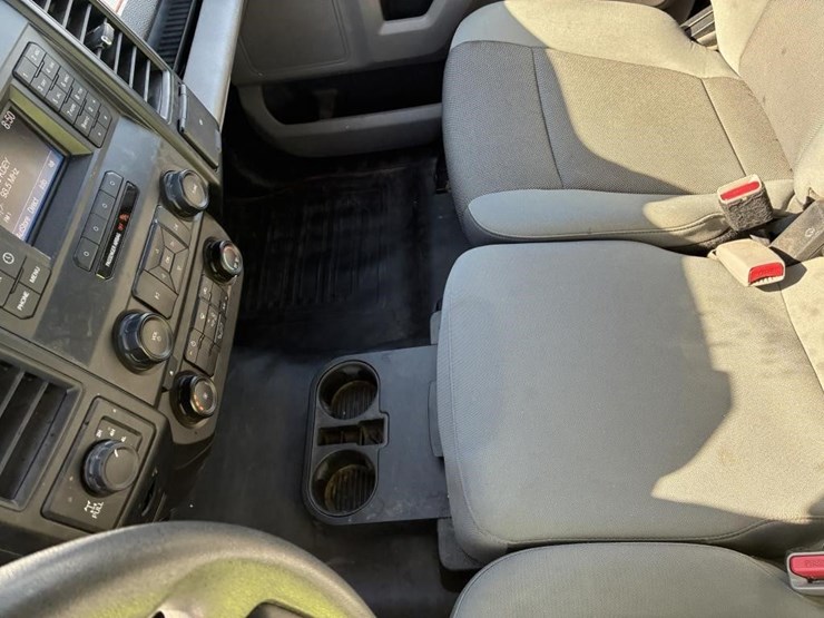 2016-ford-f150-image-18