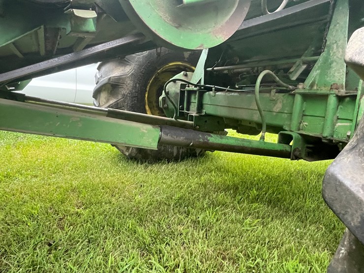 john-deere-4420-image-13