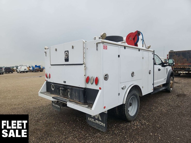 2020-ford-f550-image-4