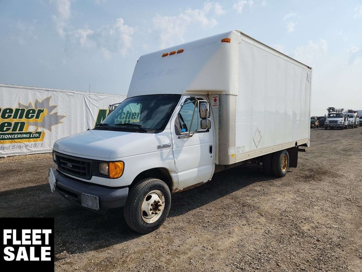 2007-ford-e350-image-1