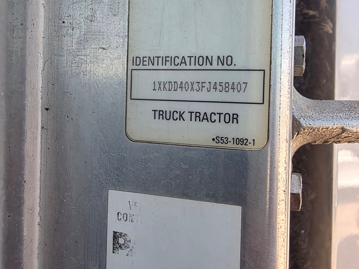 2015-kenworth-t800-image-19