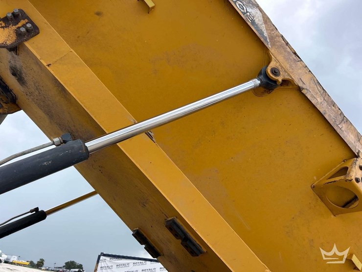 deere-260e-image-21