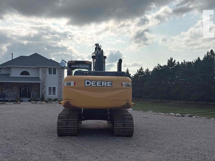 2013-deere-160g-lc-image-8