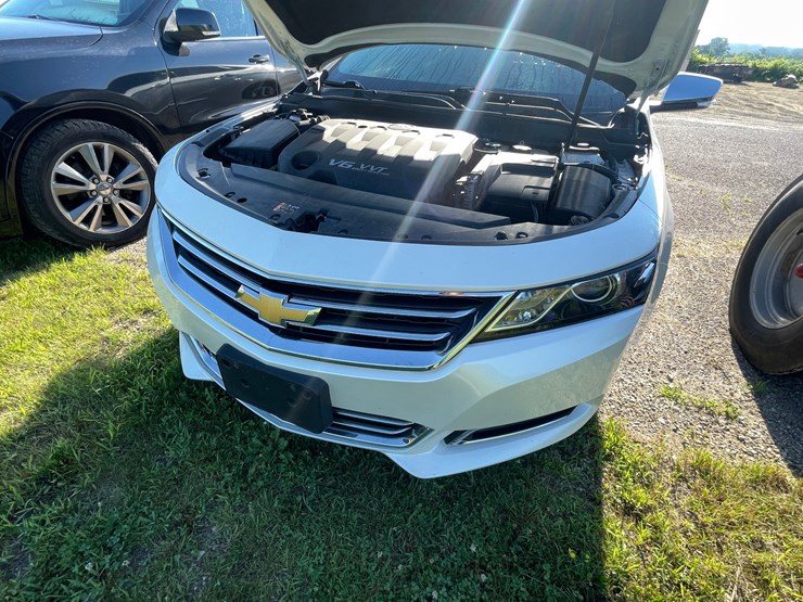 #1010-•-2014-chevy-impala-ltz-(has-wi-title)-image-53