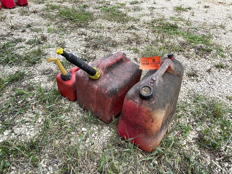 #3343-•-(3)-poly-gas-cans-image-2