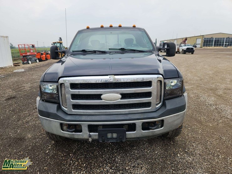 2006-ford-f450-image-8