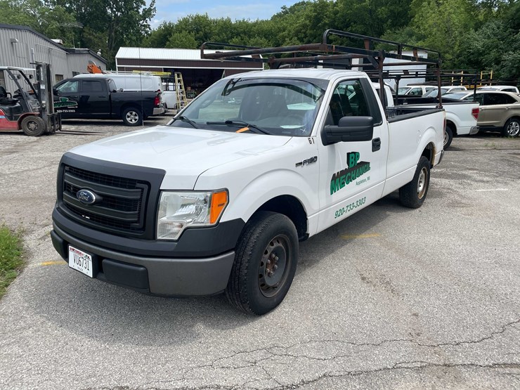 2014-ford-f150-xl-image-1