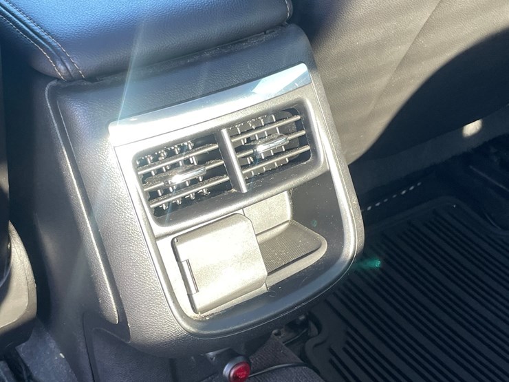 #1010-•-2014-chevy-impala-ltz-(has-wi-title)-image-38