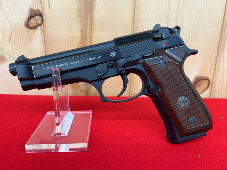 beretta-model-92fs-9mm-semiauto-pistol-image-2