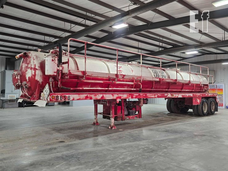 2009-troxell-tanker-image-1
