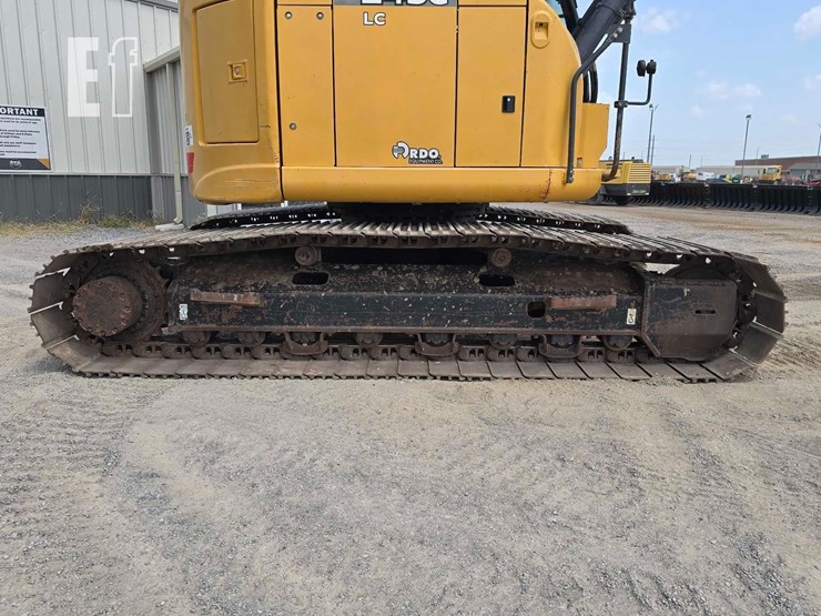 2018-deere-245g-lc-image-33