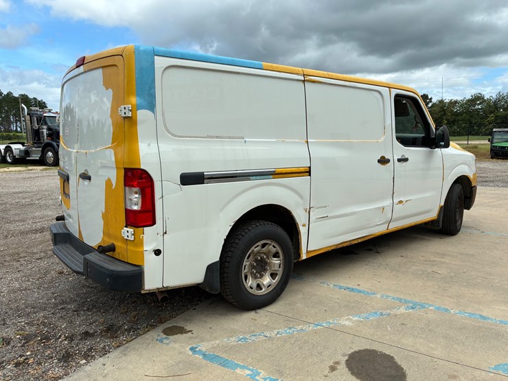 2019-nissan-nv2500-image-4