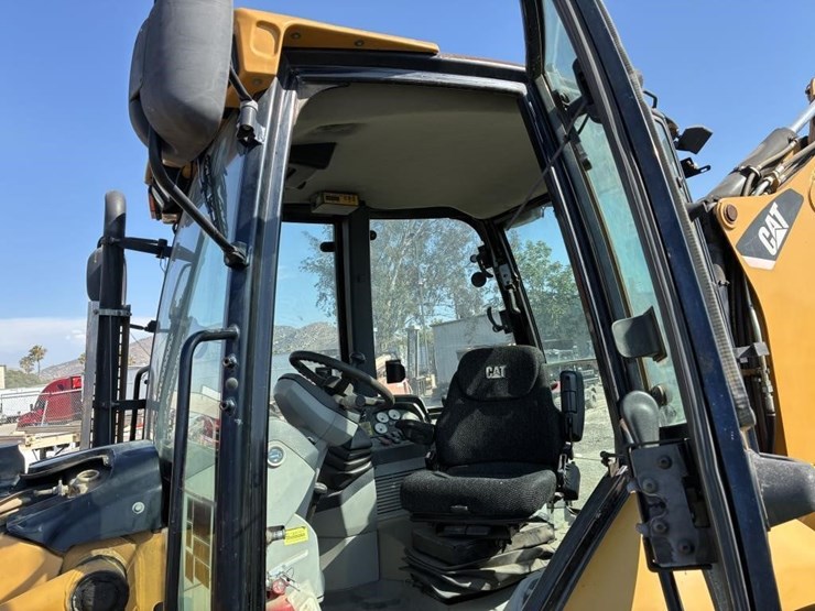 2008-caterpillar-430e-image-27