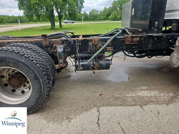 2014-western-star-4700-image-37