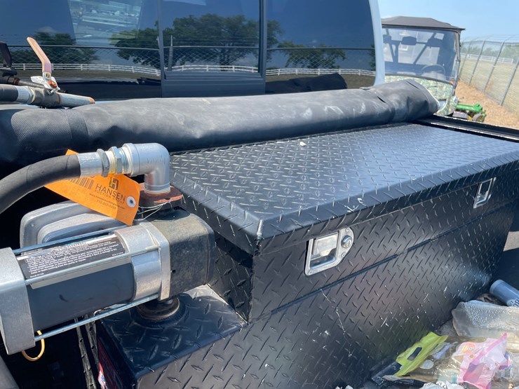 #5805-•-fuel-transfer-tank-with-tool-box-image-1