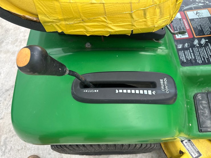 john-deere-lx277-image-14