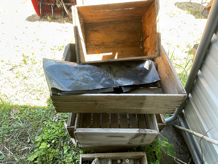 #3324-•-(4)-wood-crates-image-4