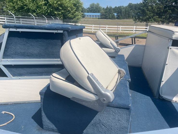 #5803-•-1998-weeres-pontoon-fisherman-deluxe-(sells-bill-of-sale)-image-7