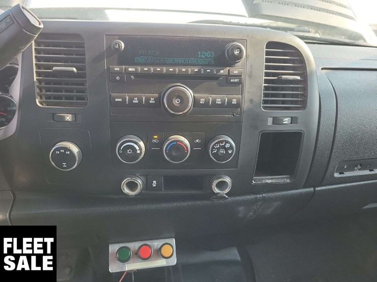 2013-chevrolet-silverado-3500hd-lt-image-20