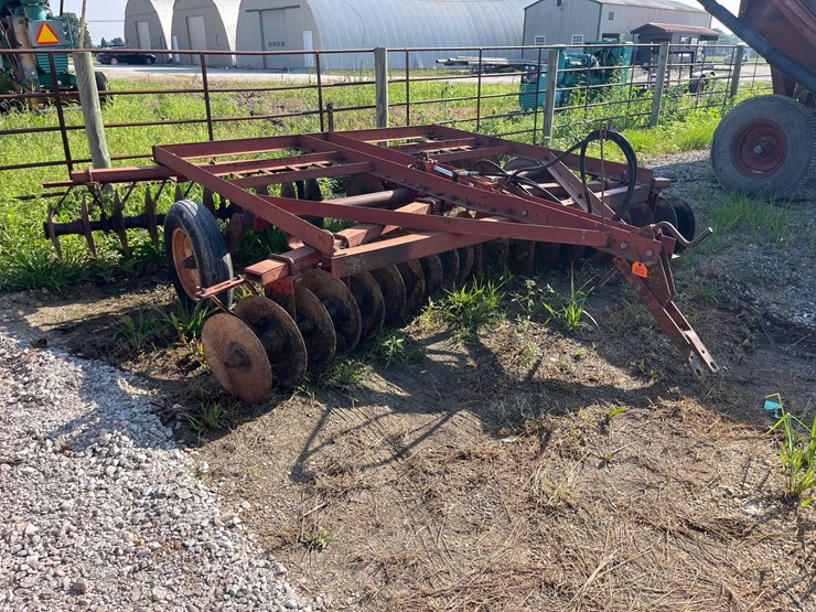 case-ih-370-image-5