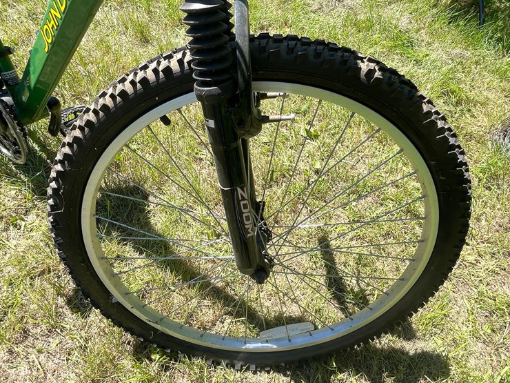 #3301-•-john-deere-aluminum-adventure-ats-bike-image-14