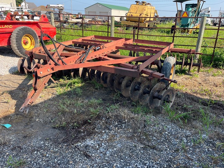 case-ih-370-image-1