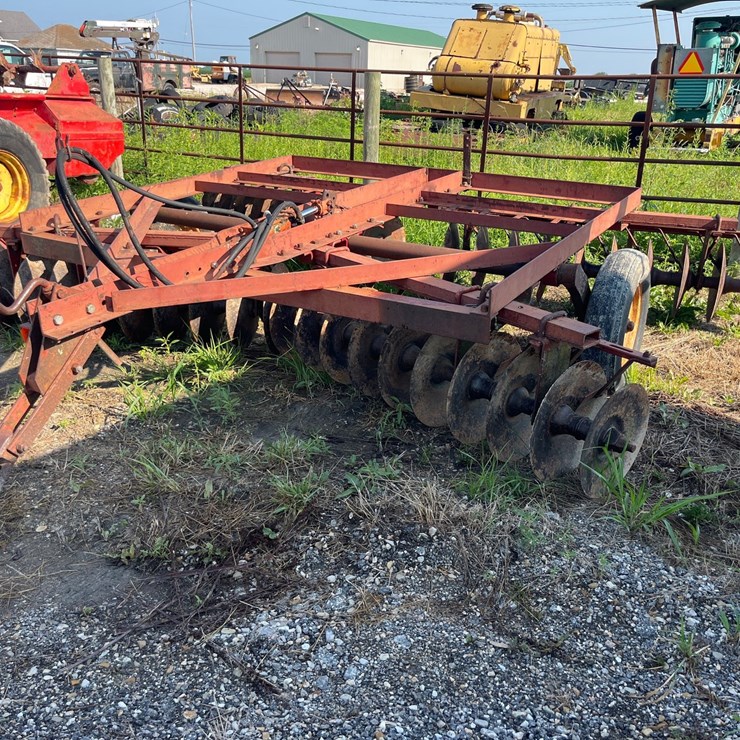CASE IH 370
