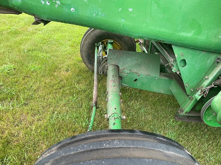 john-deere-4420-image-22