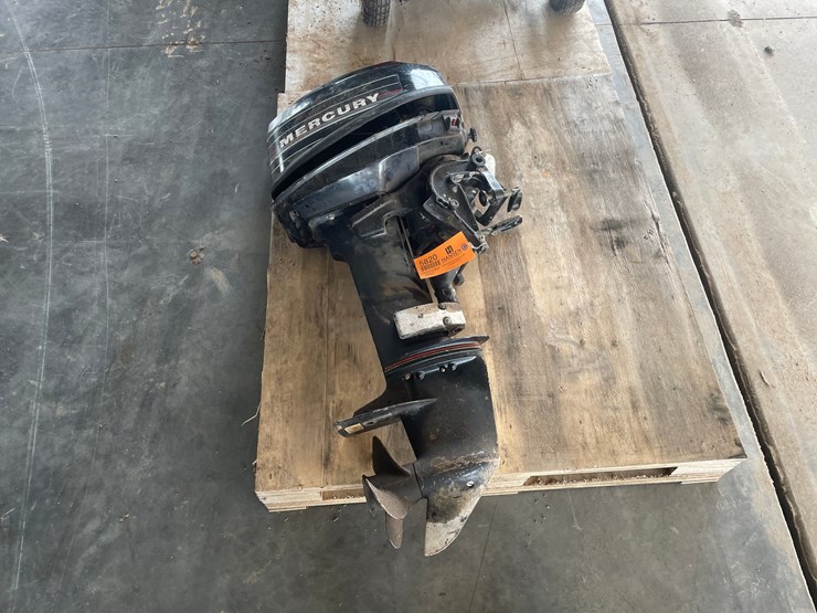 #5820-•-mercury-8-hp-motor-image-1
