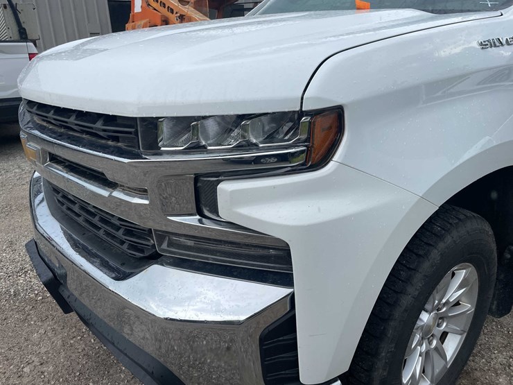 2020-chevrolet-1500-image-10