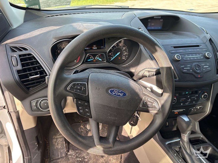 2017-ford-escape-image-13