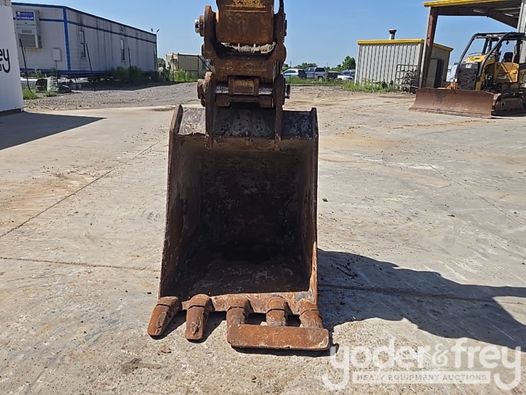 hyundai-hx235-lcr-image-22