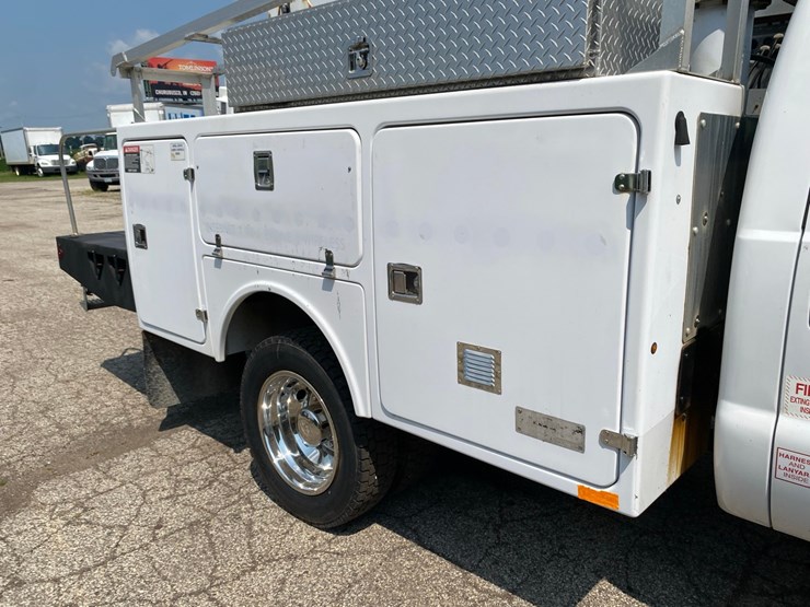 2012-ford-f450-image-16