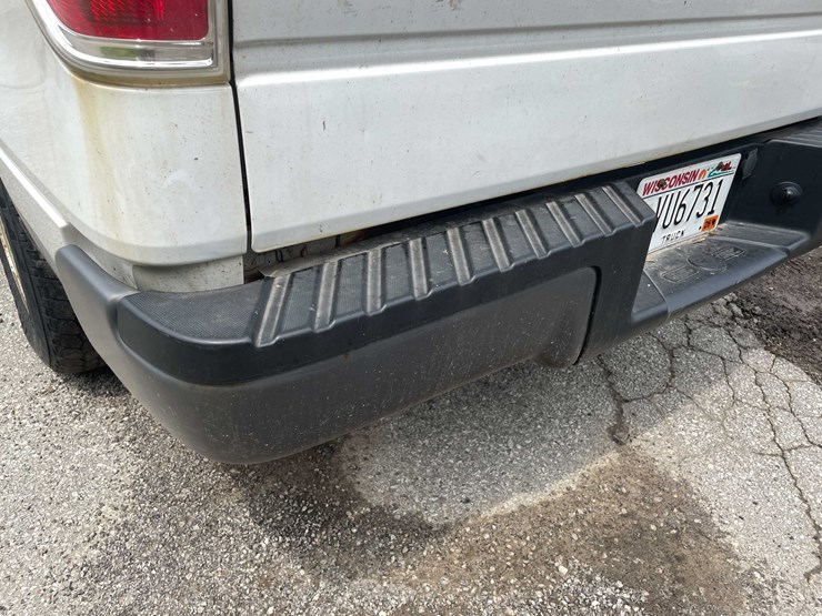 2014-ford-f150-xl-image-26