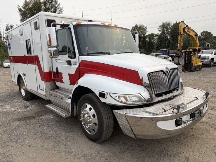2002-international-durastar-4400-image-2