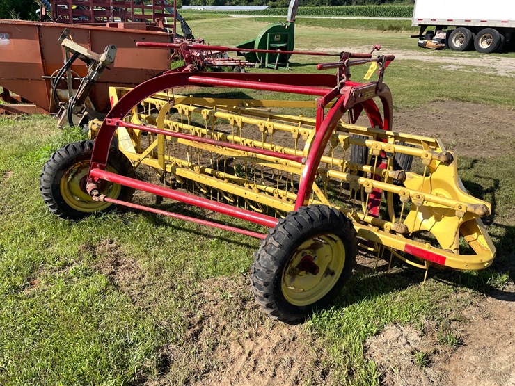 new-holland-256-image-4