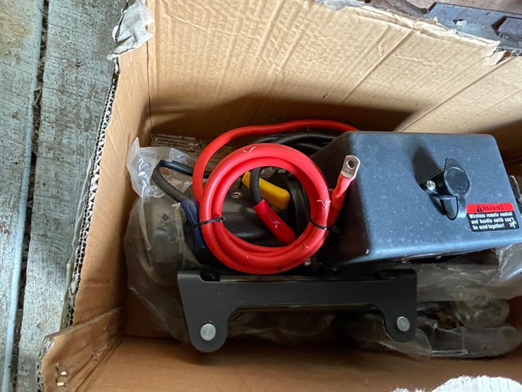 #3353-•-new-mtn-gearsmith-12,500-lb.-winch-image-5