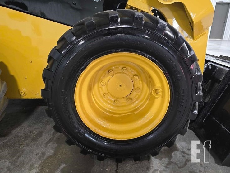 2018-caterpillar-226d-image-27
